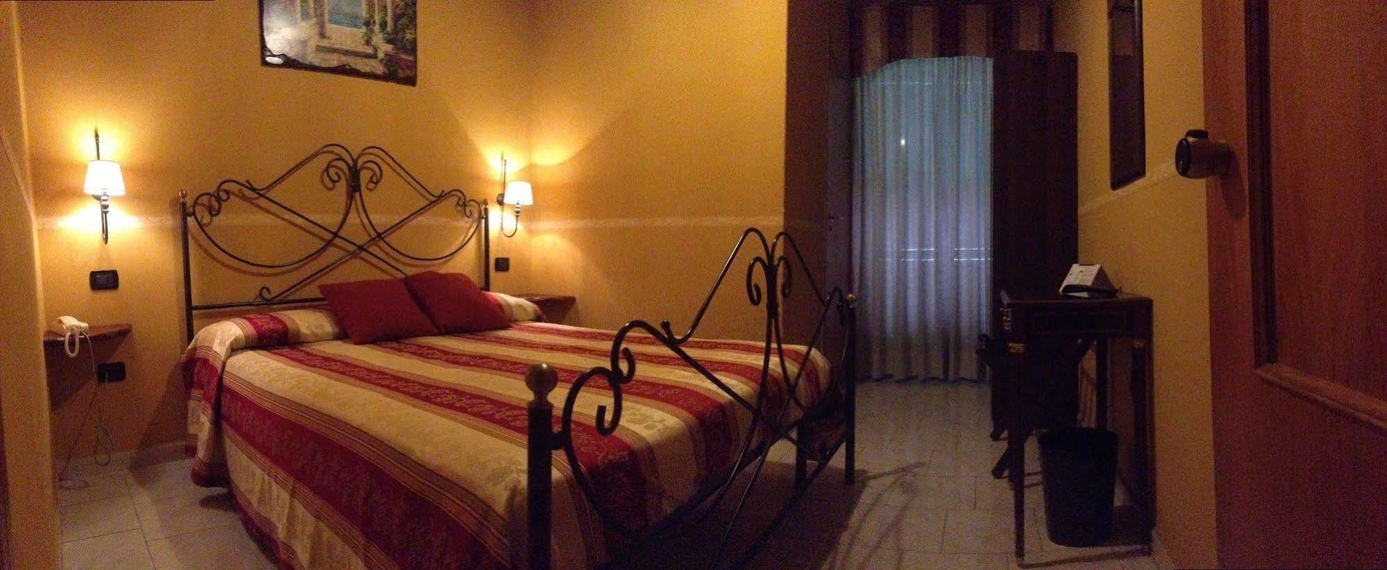 Hotel Degli Amici Pompeï Buitenkant foto